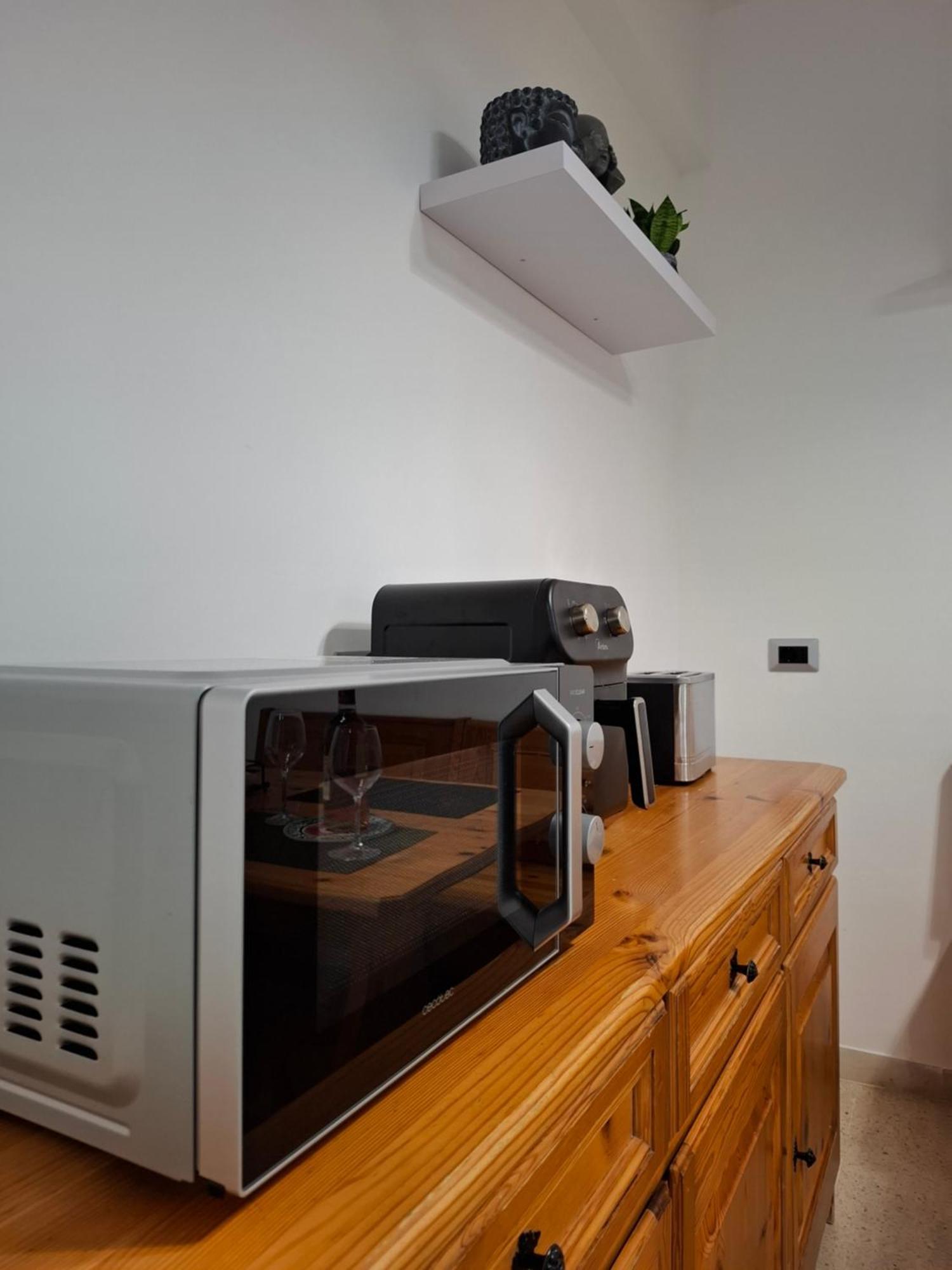 Lumina - Bilocale Luminoso Vicino Metro C Appartement